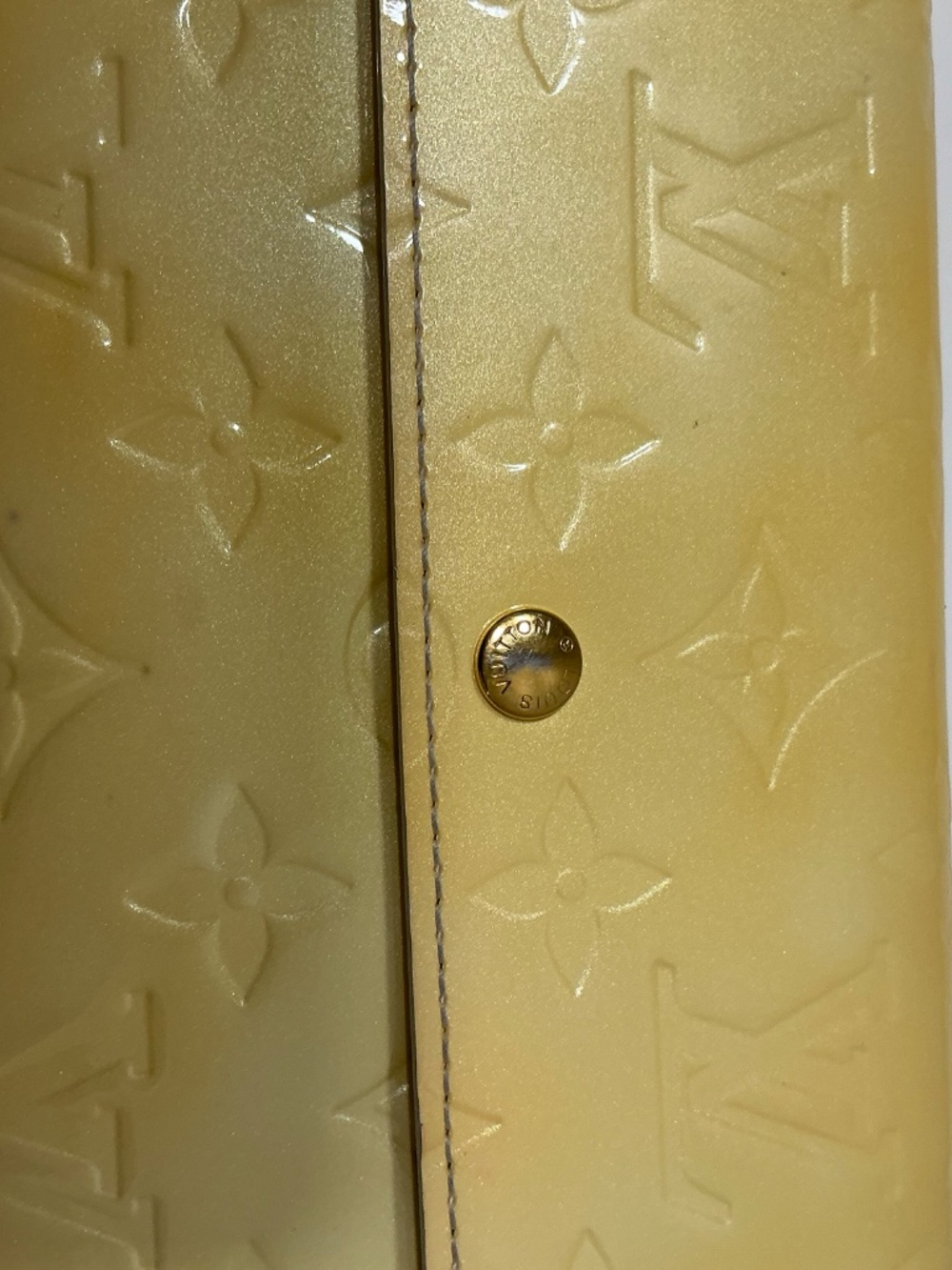 Louis Vuitton yellow Vernis clutch wallet - Picture 10 of 10